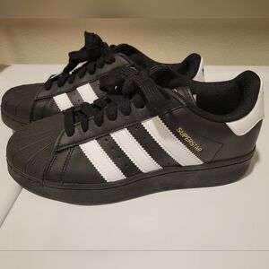 Adidas XLG Superstar Shoes, size 8Mens 9Womens